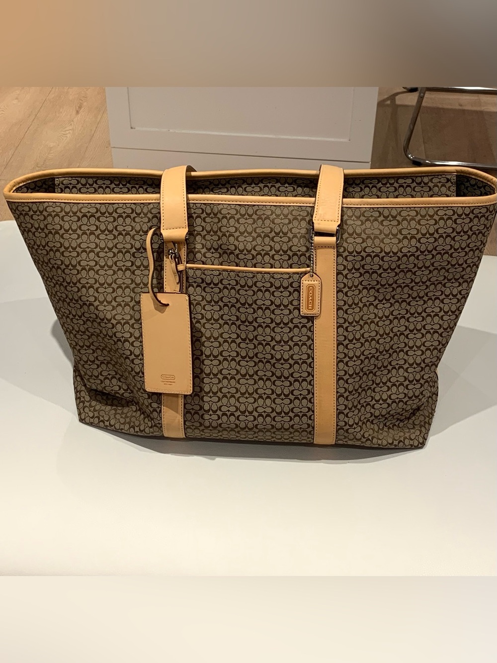 🤎 Coach Tan and Brown Khaki XL Signature Travel Tote Bag 🤎